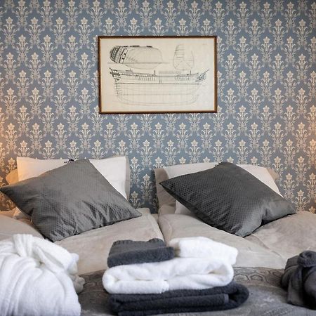 Fregatten Bed & Breakfast คาร์ลส์ครูนา ภายนอก รูปภาพ