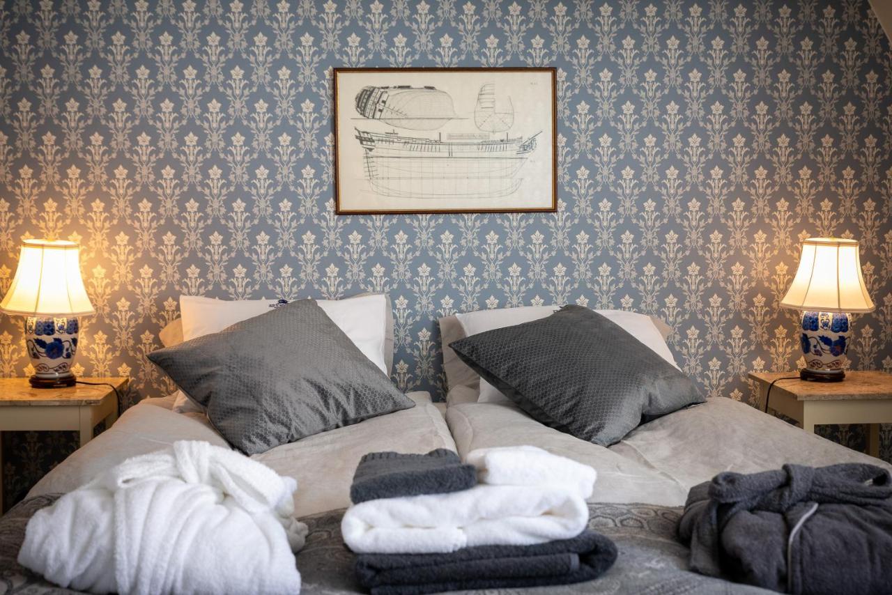 Fregatten Bed & Breakfast คาร์ลส์ครูนา ภายนอก รูปภาพ