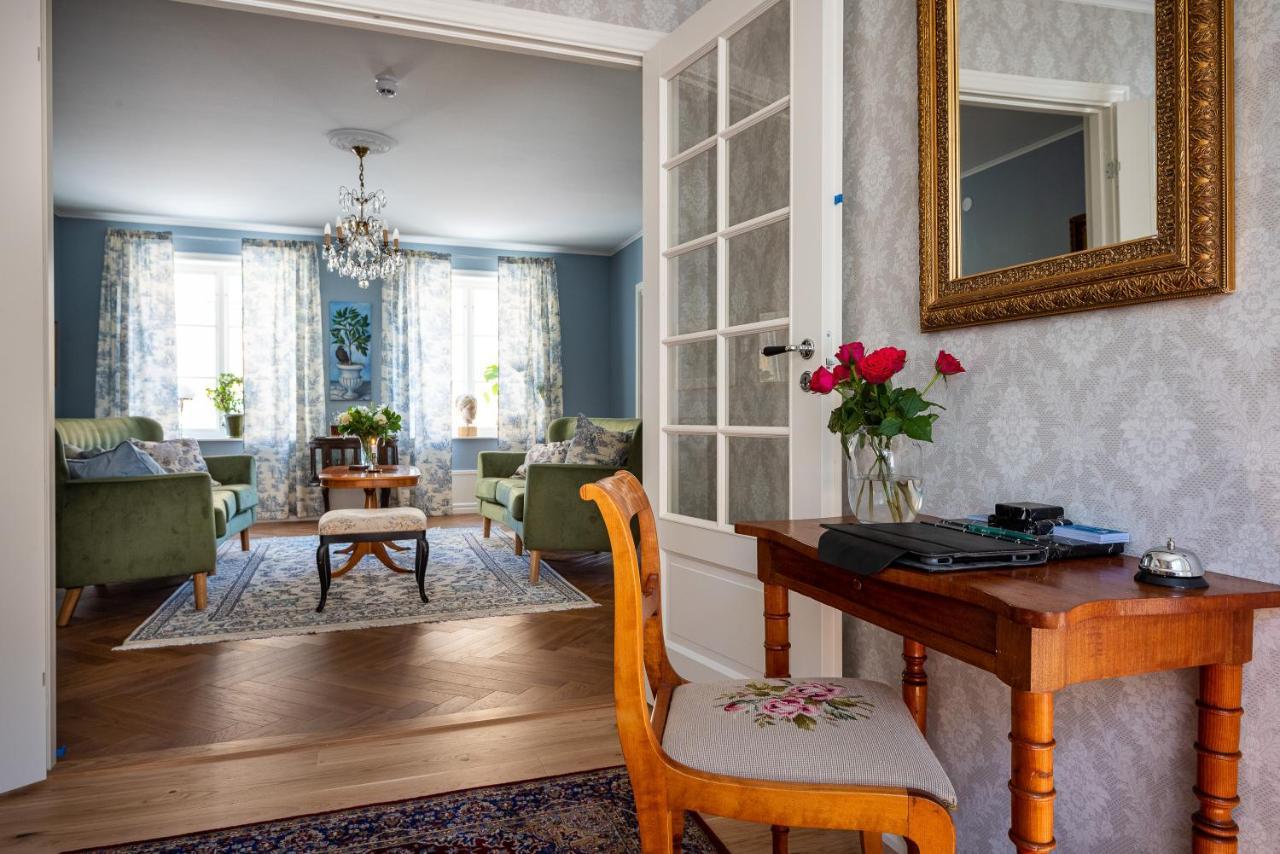 Fregatten Bed & Breakfast คาร์ลส์ครูนา ภายนอก รูปภาพ