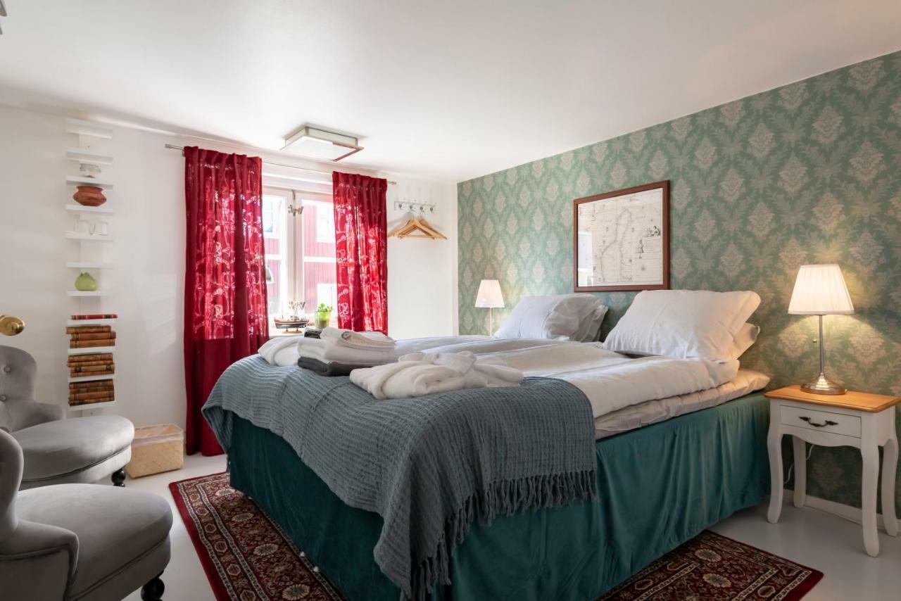 Fregatten Bed & Breakfast คาร์ลส์ครูนา ภายนอก รูปภาพ