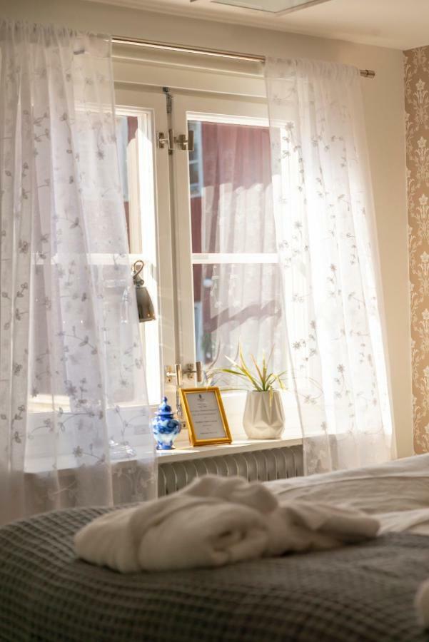 Fregatten Bed & Breakfast คาร์ลส์ครูนา ภายนอก รูปภาพ