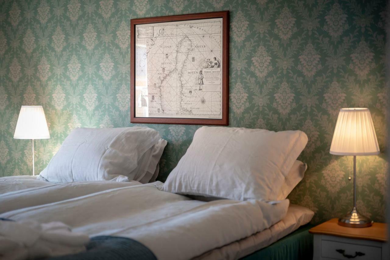 Fregatten Bed & Breakfast คาร์ลส์ครูนา ภายนอก รูปภาพ