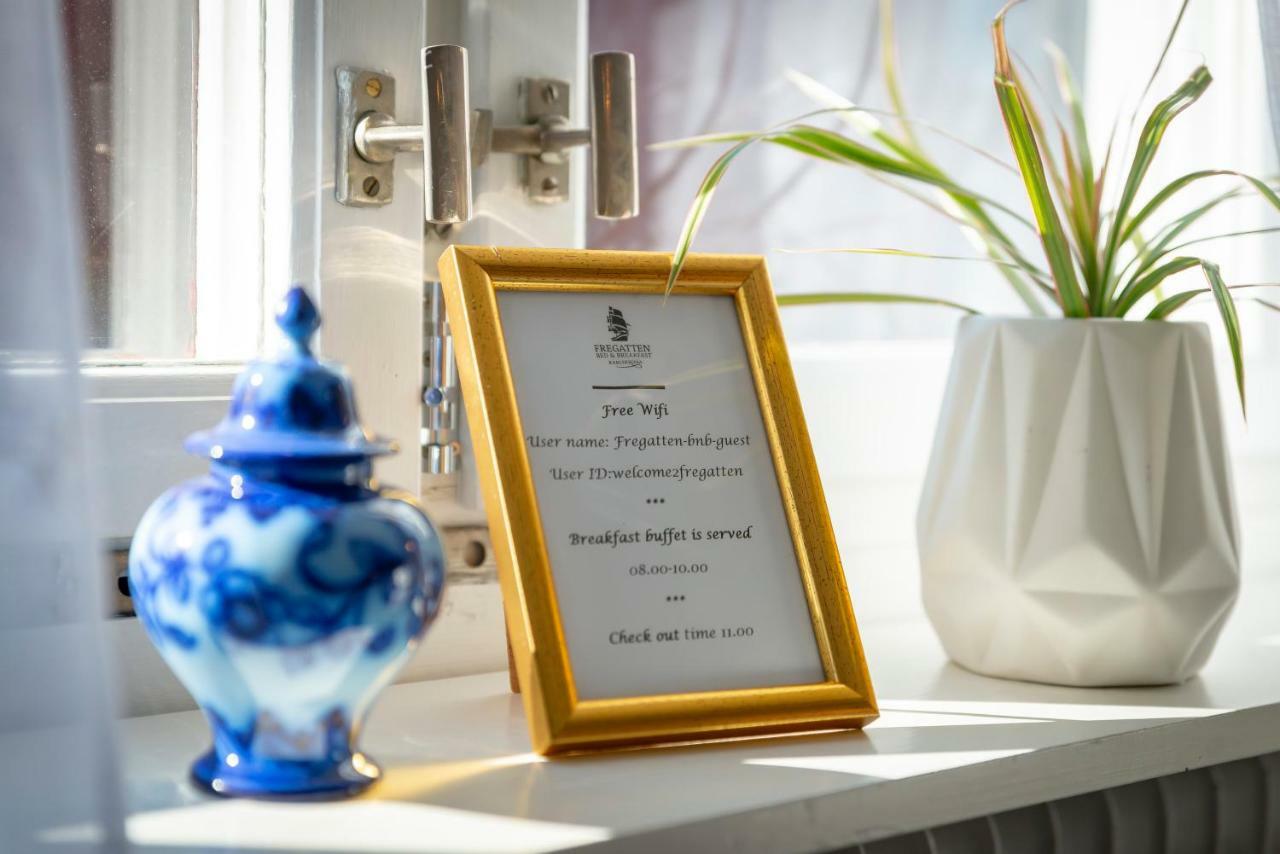 Fregatten Bed & Breakfast คาร์ลส์ครูนา ภายนอก รูปภาพ